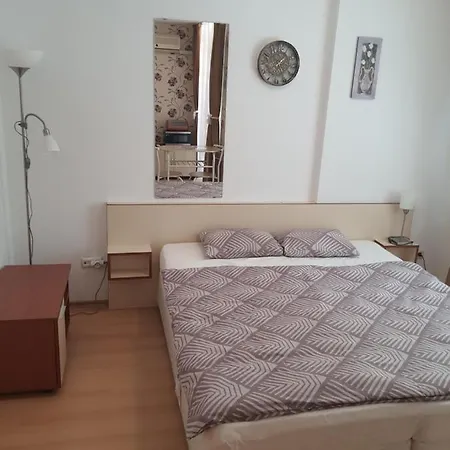 Apartment Rainbow 2 Sunny Beach شقة *